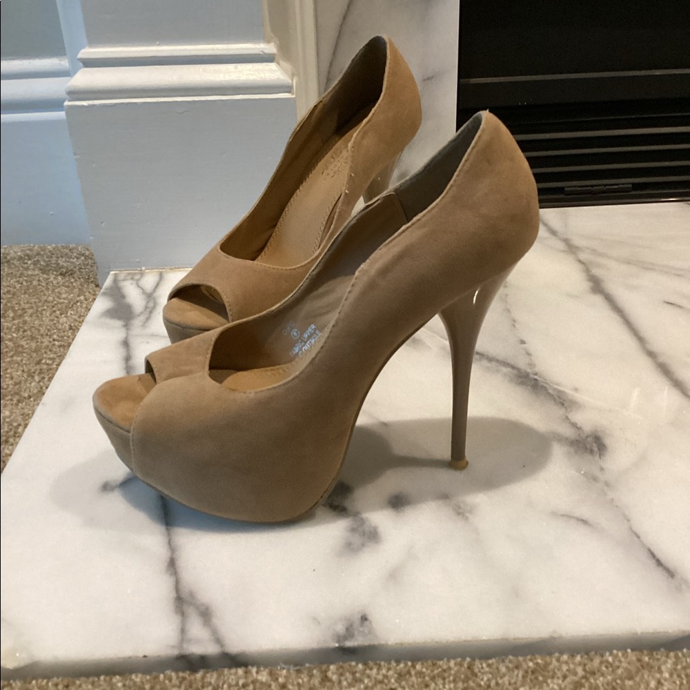 Platform heels - Picture 2 of 3